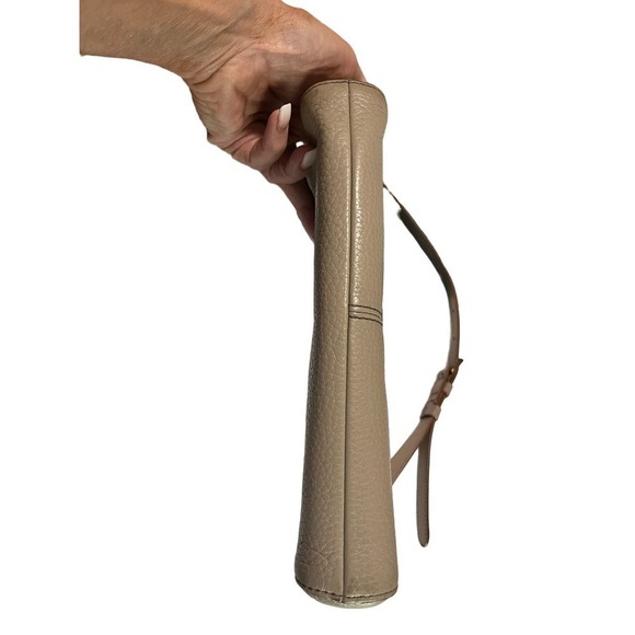 Fossil Crossbody Handbag, Tan with Tan Trim, Very Clean - Picture 4 of 7